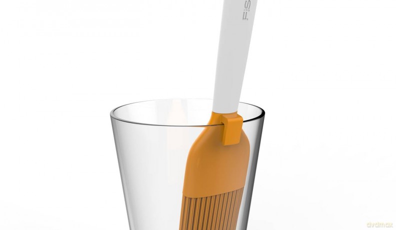 Fiskars - FunctionalForm Silicone Baking Brush 18.5 cm - Perfect for Glazing and Basting