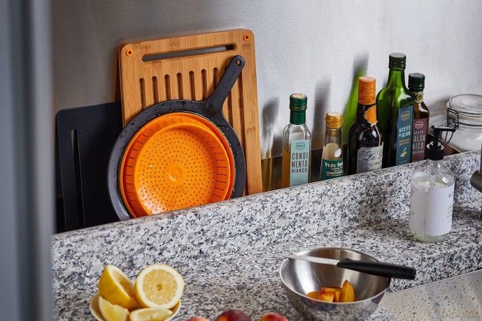 Fiskars - FunctionalForm Strainer - Fast and Easy Draining for Everyday Cooking