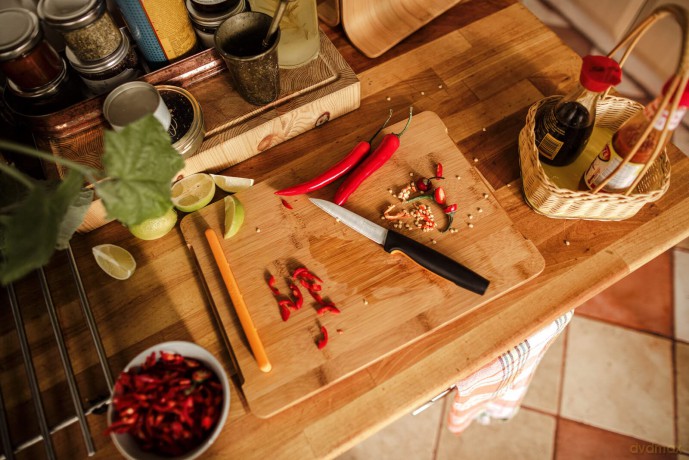 Fiskars - FunctionalForm Vegetable Knife - 11 cm