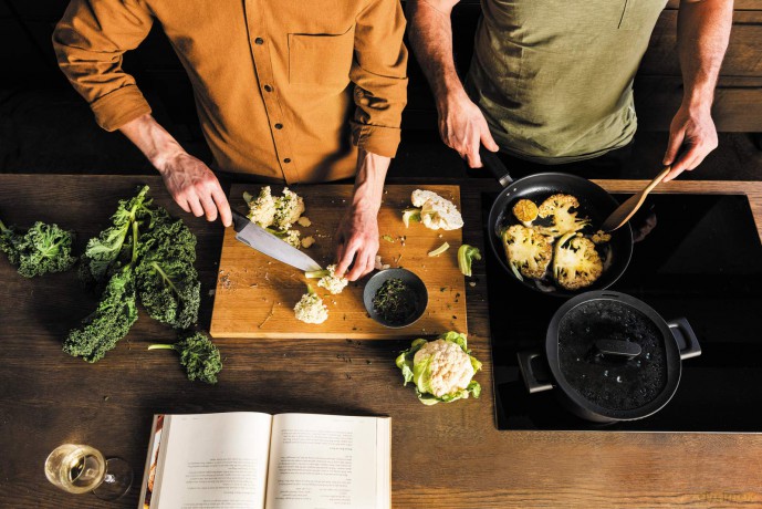 Fiskars - Hard Edge Knife Set - Chef's Knife 20 cm + Vegetable Knife 11 cm