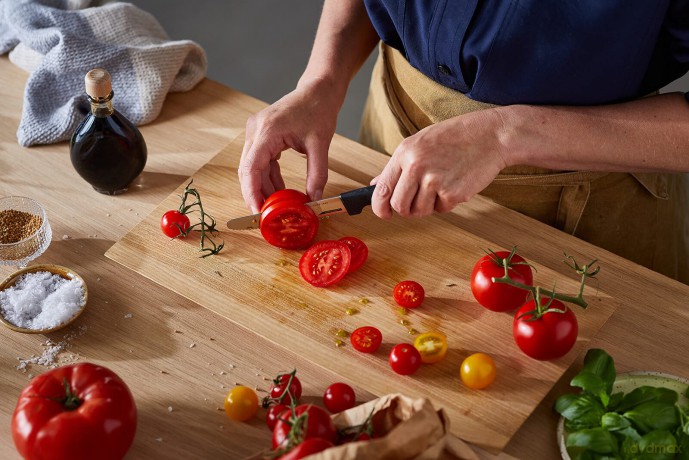 Fiskars - Hard Edge Tomato Knife 11 cm