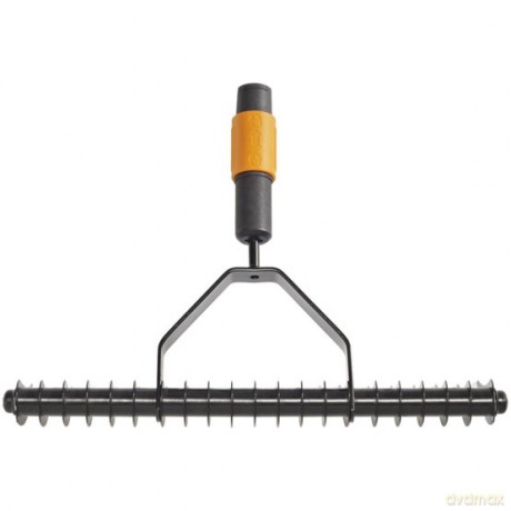 Fiskars - QuikFit Aerator Rake (Single Edge)