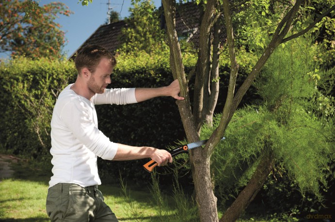 Fiskars - Xtract Garden Saw (L) SW75