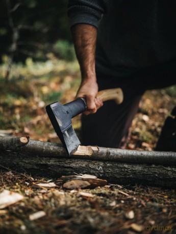 Fiskars Norden chopping axe N10