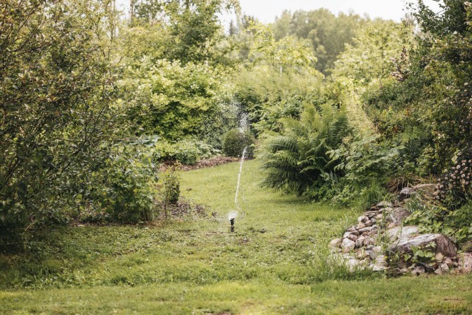 Zraszacz pulsacyjny Fiskars On/Off Pulsating Sprinkler - Spike base