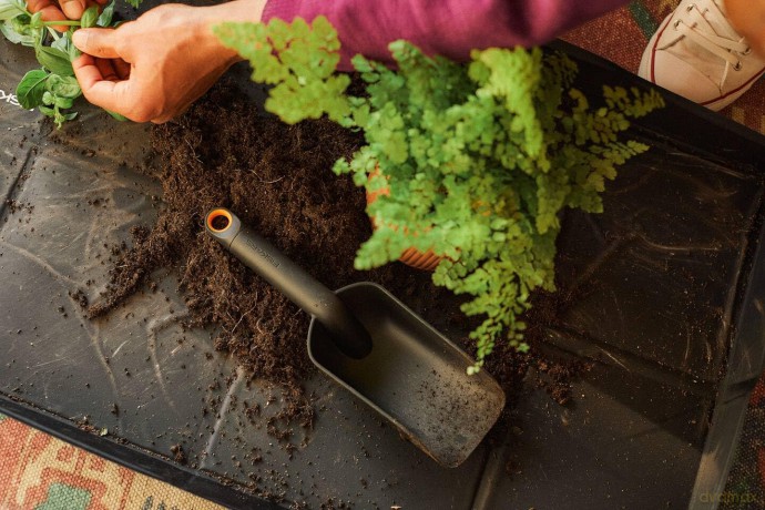 Fiskars Planting and repotting mat