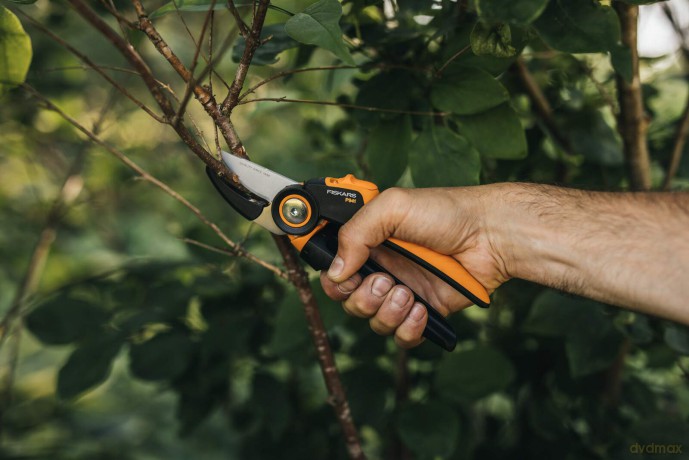 Fiskars Xseries PowerGear pruner anvil L P941