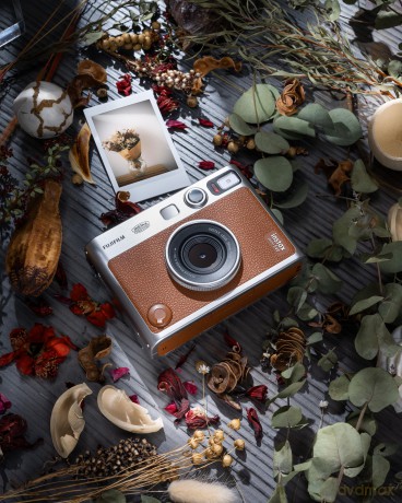 Fuji - Instax Mini Evo Camera