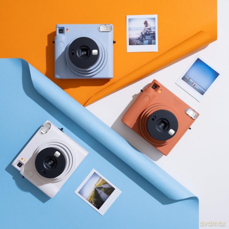 Fuji - Instax SQUARE SQ1 Instant Camera