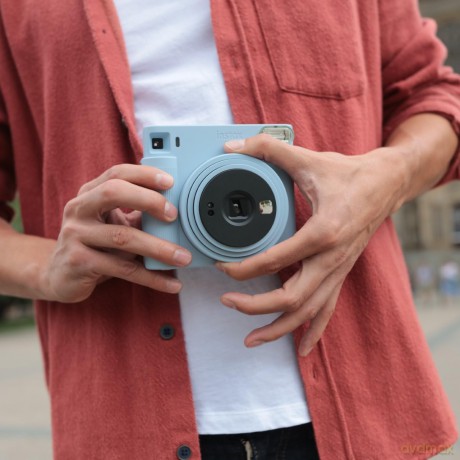 Fuji - Instax SQUARE SQ1 Instant Camera