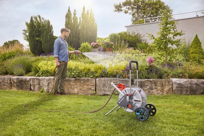 Gardena - CleverRoll M Easy Metal Set - Medium-sized gardens