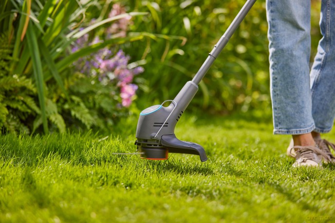 Gardena - GARDENA EasyTrim 25 18V Lawn Trimmer - 25 cm cutting arc