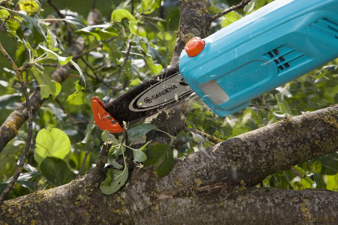 Gardena - Telescopic Pruner TCS 720/20