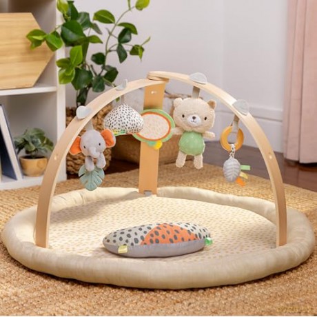 Ingenuity - Every Seasonâ˘ Plush Lambswool Play Gym - (IN-16969)