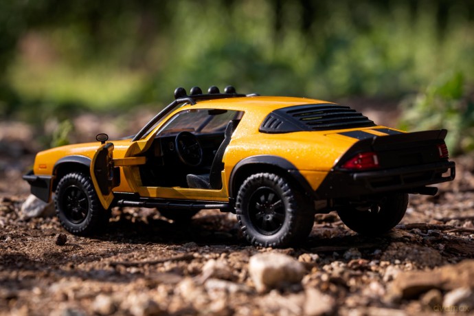 Jada - Transformers Bumblebee (T7) 1:24, 20cm (253115010)
