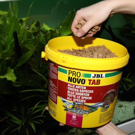 JBL - PRONovo TAB M 5,5 L/ 2,9 kg.