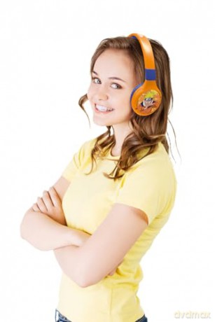 Lexibook - 2 in 1 foldable Naruto Design Headphones (HPBT010NA)