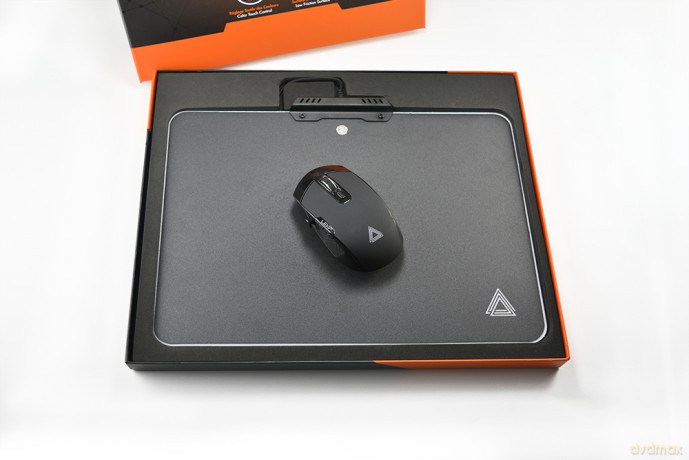 Lexip B5 Hard Gaming LED Mouse Pad