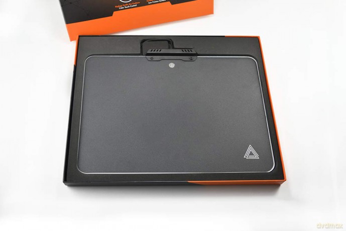 Lexip B5 Hard Gaming LED Mouse Pad