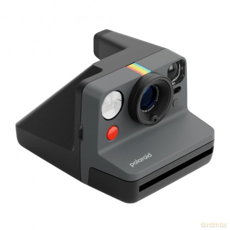 Polaroid - Now Gen 3 Black - Bundle with Color Film (8 photos)