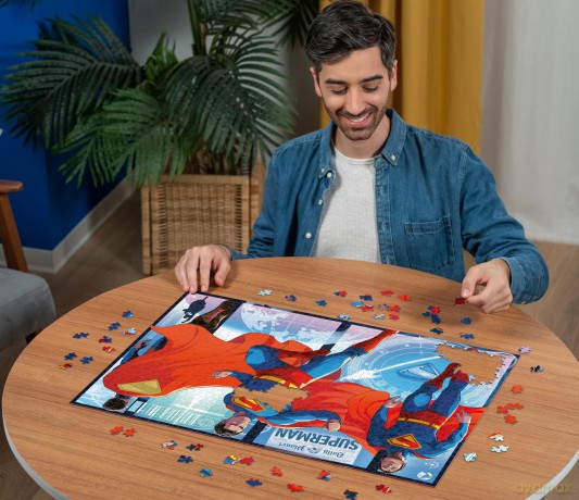 Ravensburger - Last Son of Krypton 1000p (12001508) [FIGURKA]