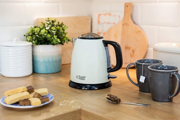 Russell Hobbs - Colours Plus Mini Kettle - Cream