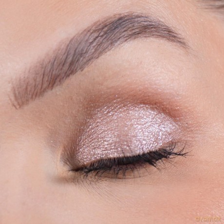 Sandstone Eyeshadow 579 Sparkling Cava