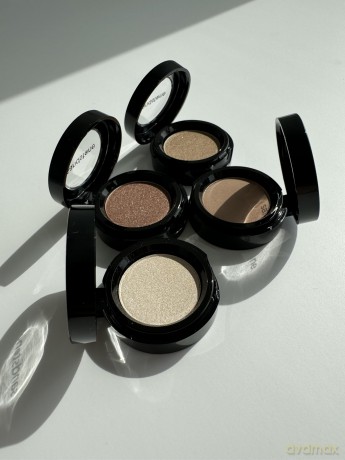 Sandstone Eyeshadow 592 Golden earth