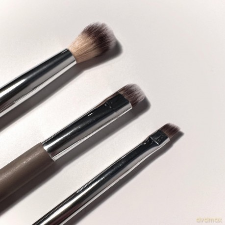 Sandstone Soft Collection Eyeshadow Brush