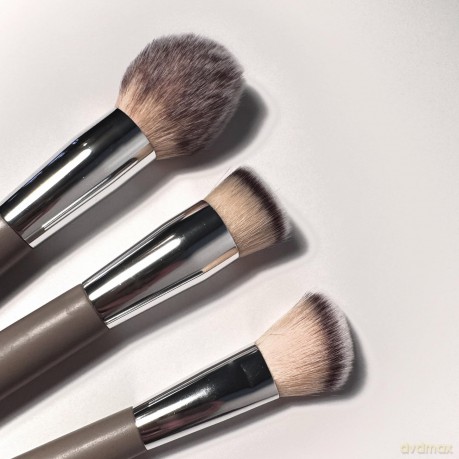 Sandstone Soft Collection Powder Brush