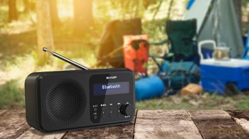 Sharp - Tokyo Portable Digital and FM Radio - Black Midnight