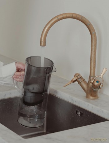 Stelton - EM77 Water Filter Jug - 2 L (Smoke)