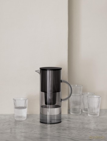 Stelton - EM77 Water Filter Jug - 2 L (Smoke)