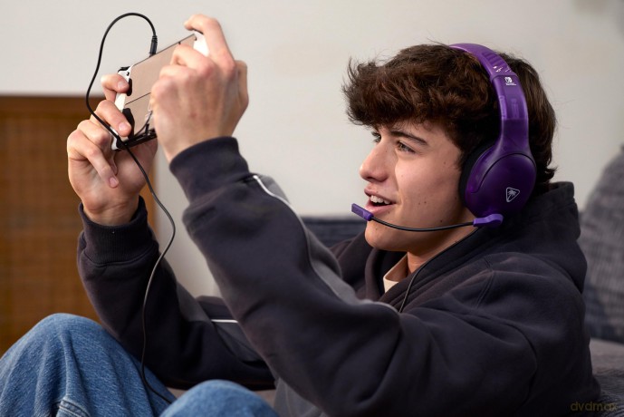 Turtle Beach Airlite Fit Headset Ghost Purple