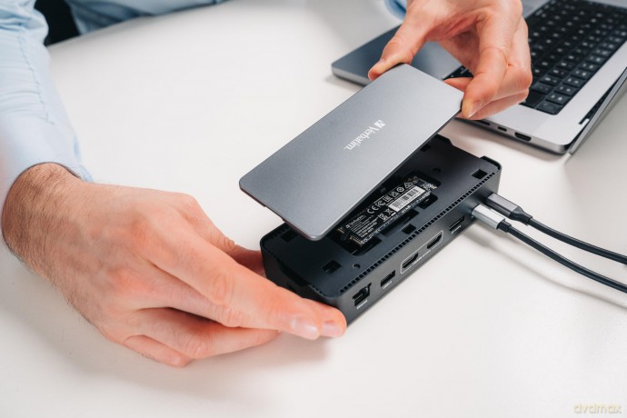 Verbatim - USB-C Pro Docking Station 15 Port w/SSD Included CDS-15SSD