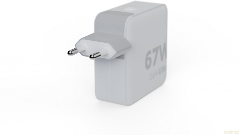 Xtorm - 67W GaN Ultra Travel Charger + USB-C PD Cable