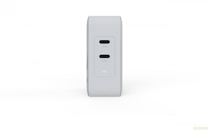 Xtorm - 67W GaN Ultra Travel Charger + USB-C PD Cable