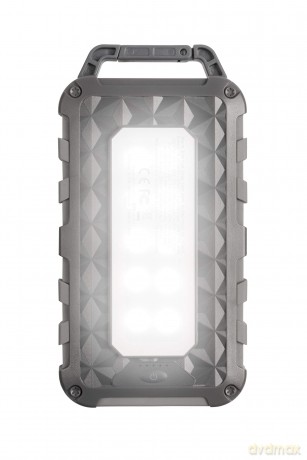 Xtorm - FS405 20W Fuel Series Solar Charge Power Bank 10.000 mAh