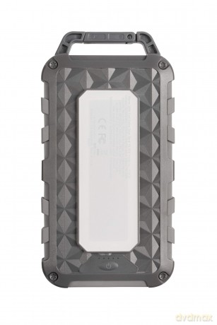 Xtorm - FS405 20W Fuel Series Solar Charge Power Bank 10.000 mAh