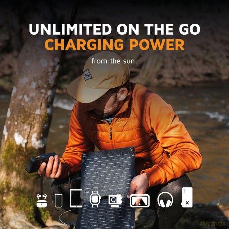 Xtorm - SolarBooster 14W - Foldable Solar Panel