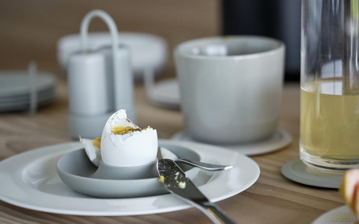 Zone Denmark - Singles Egg Cups With Holder - Warm Grey (332023)