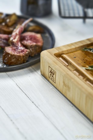 Zwilling - Cutting board, bamboo - Brun - 25 cm x 18 cm