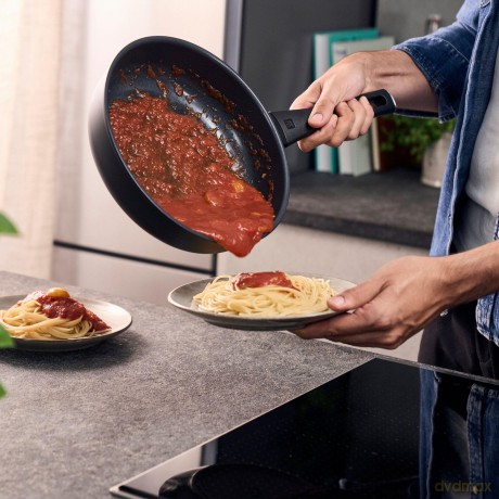 Zwilling - Madura Plus Ceramic Saute Pan - Sort - 24 cm