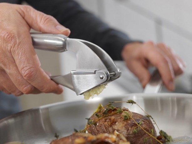 Zwilling - Pro Garlic Press - Silver - 20 cm