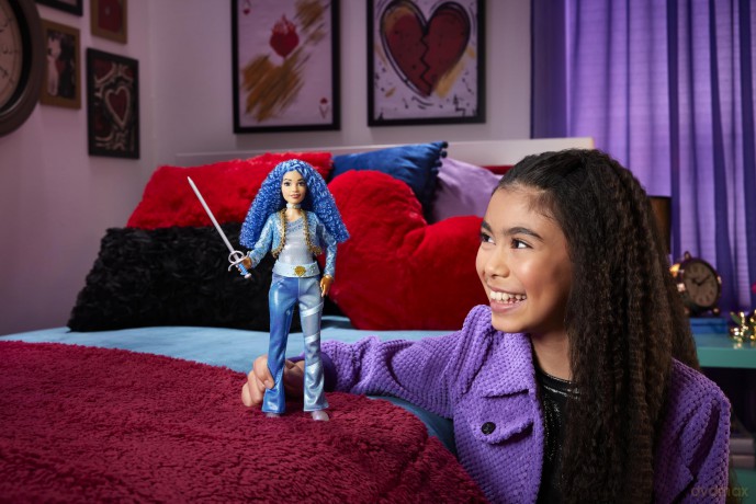 Descendants 4 - Chloe (Daughter of Cinderella)