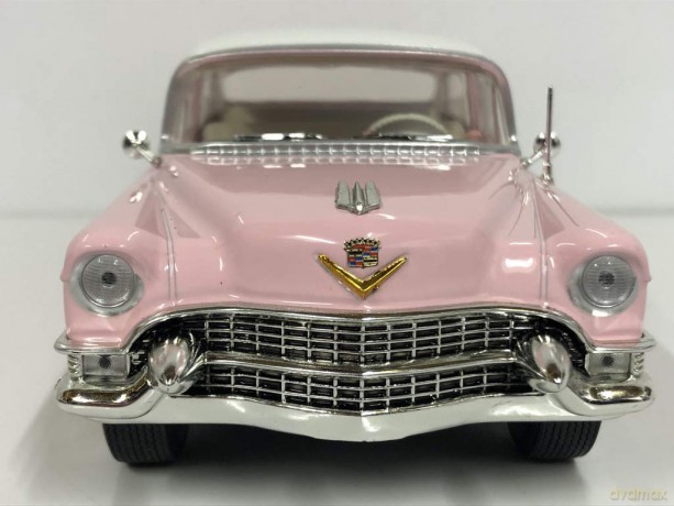 Greenlight Collectibles - 1/24 Elvis Presley - 1955 Pink Cadillac Fleetwood