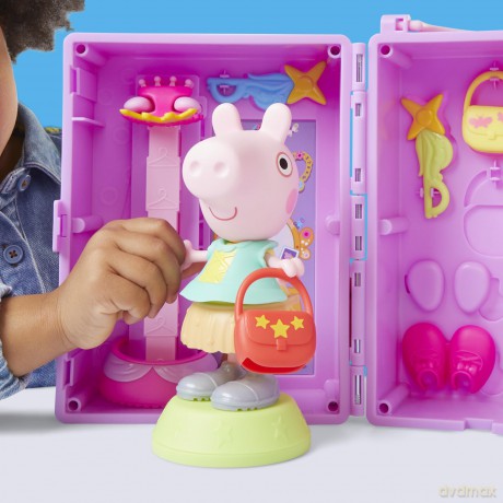 Peppa Pig - Peppa's Magical Dress Up Closet