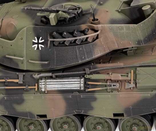 REVELL - Model Set Leopard 1A5 1:35