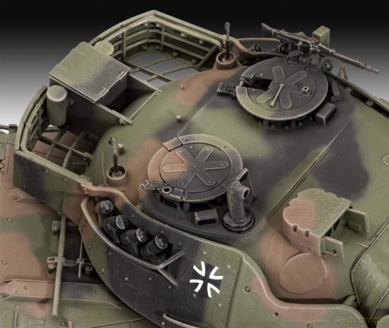 REVELL - Model Set Leopard 1A5 1:35