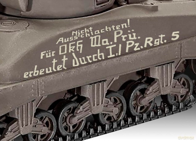 REVELL - Model Set Sherman M4A1 1:72